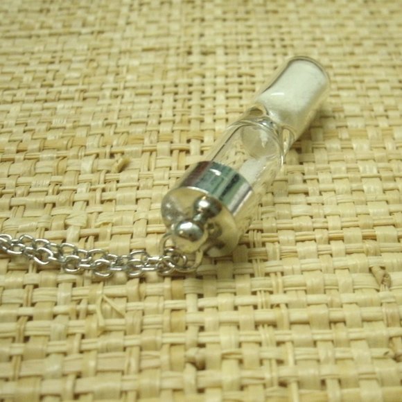 Glow in the Dark Hour Glass Necklace - Picture 5 of 16